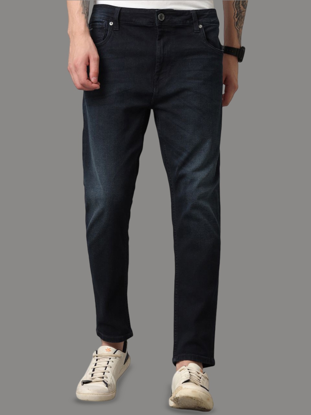 

Voi Jeans Men Skinny Fit Clean Look Light Fade Jeans, Blue