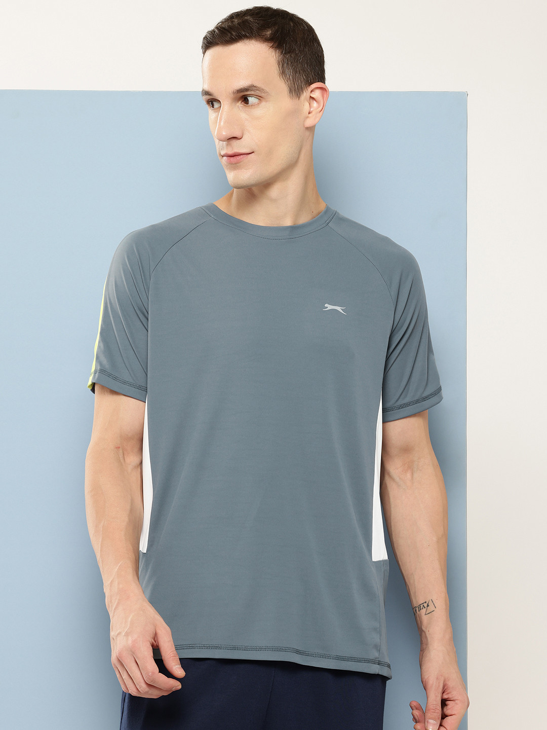 

Slazenger Ultra-Dry Running T-shirt, Grey