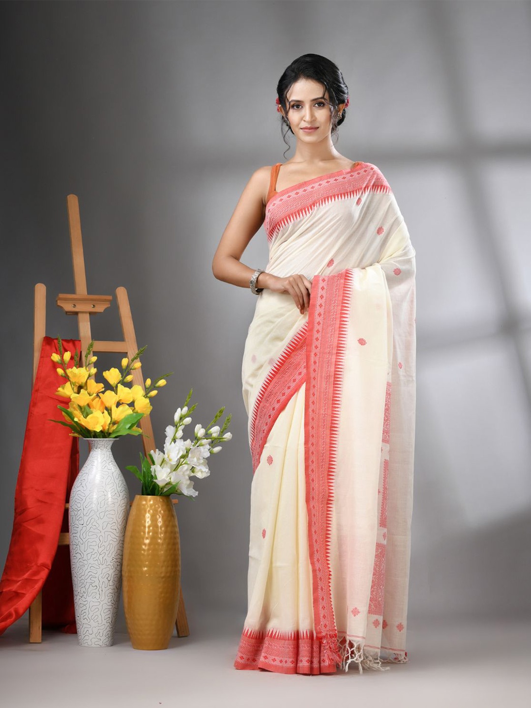 

Charukriti Ethnic Motifs Pure Cotton Saree, Off white