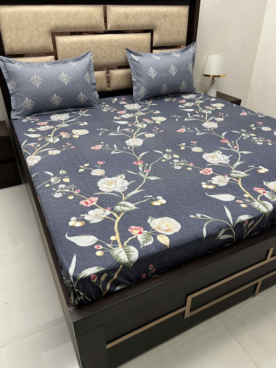 

Pure Decor Manor Grey Floral Microfiber Fitted King Bedsheet with 2 Pillow Covers