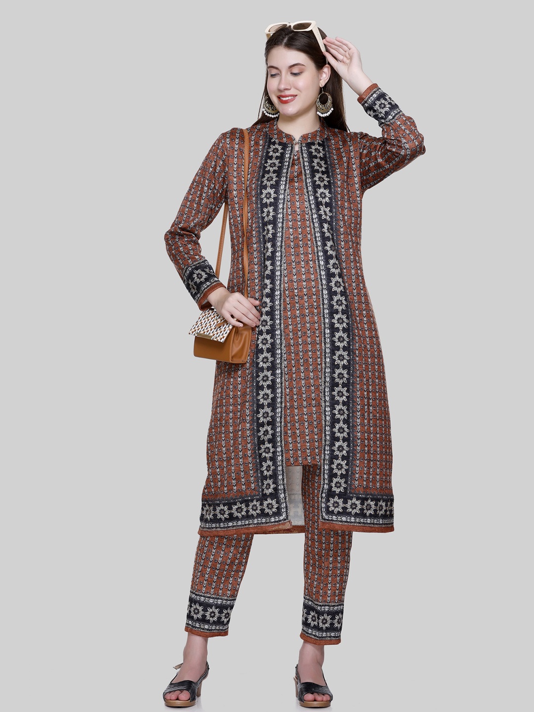 

Pampara Floral Printed Pure Wool Kurta with Trousers & Jacket, Brown