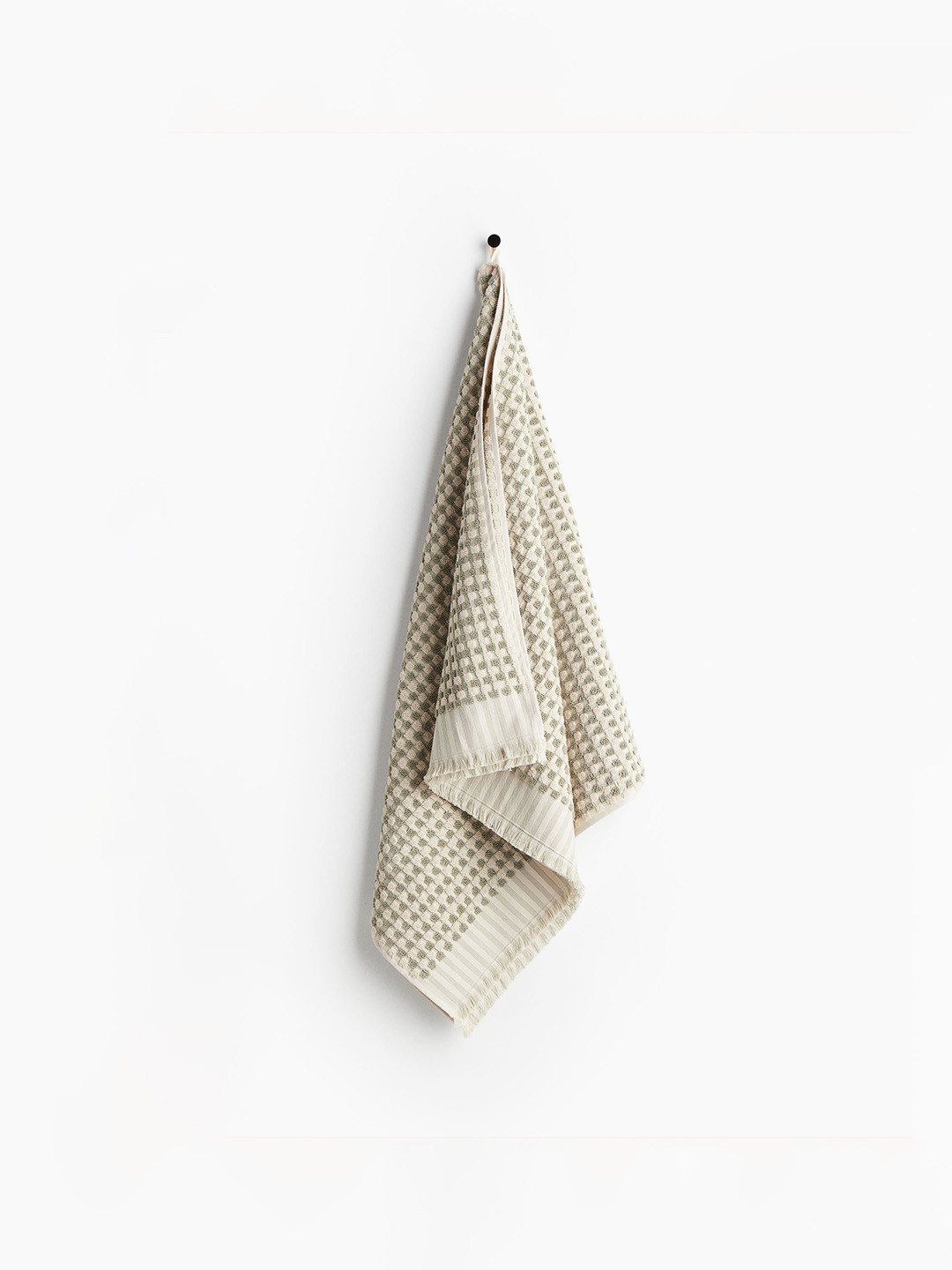 

H&M Green Patterned Cotton Terry Bath Towel