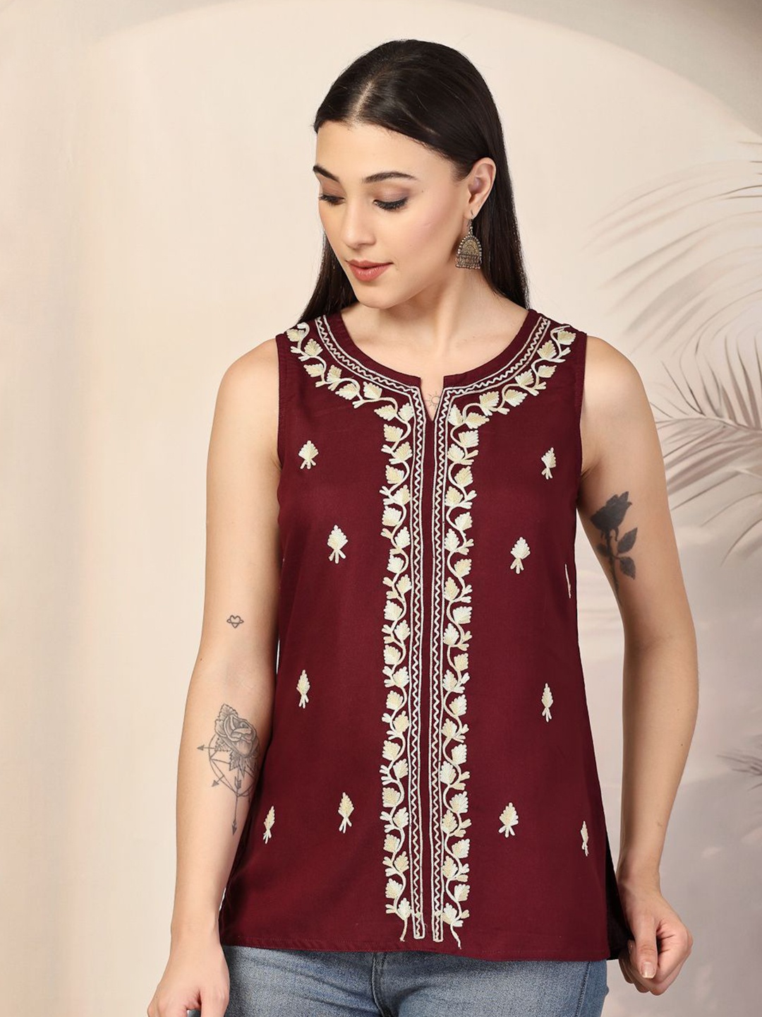 

QAZMI Iqra Kashmiri Aari Work Sleeveless Kurti, Burgundy