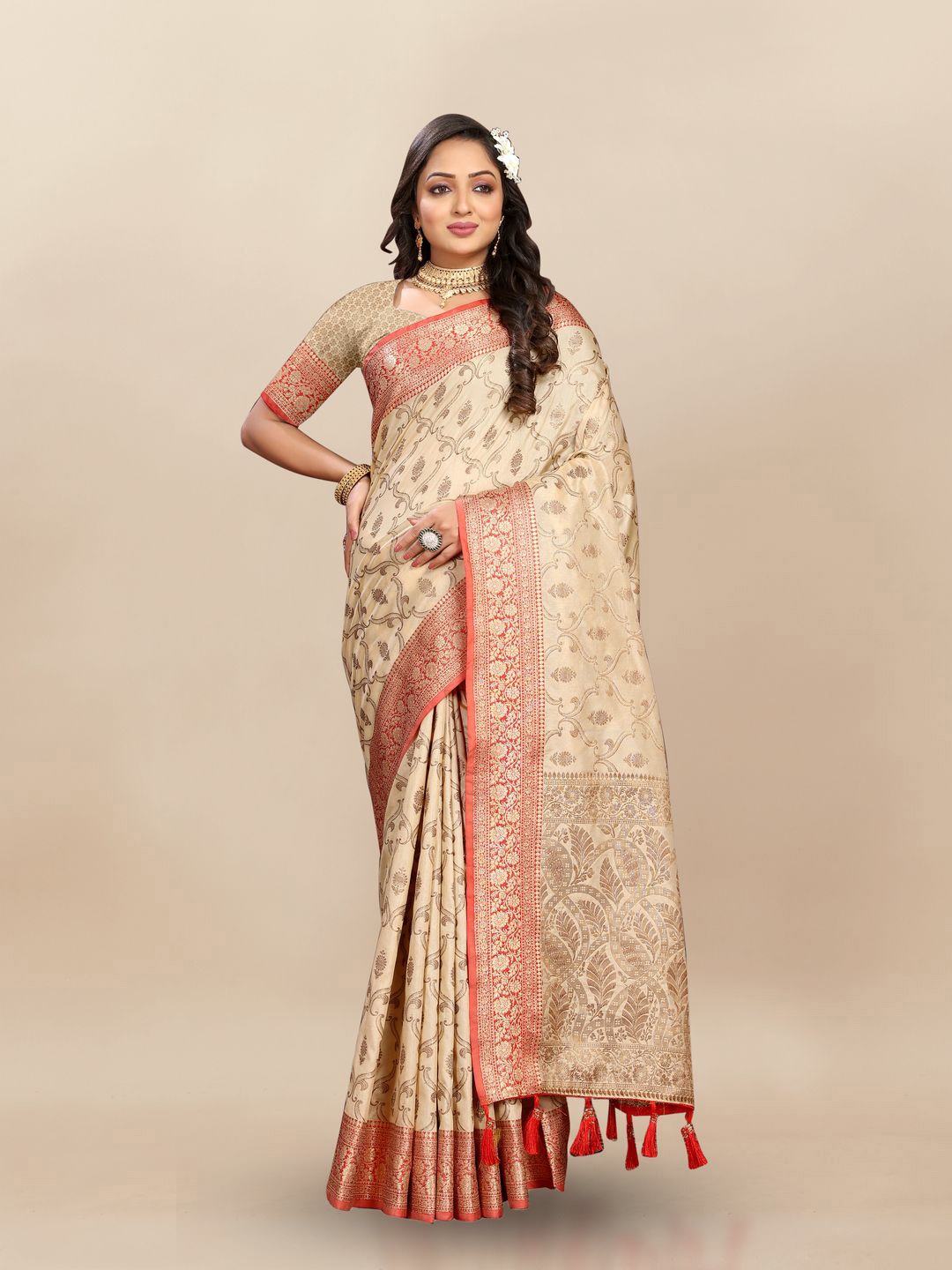 

MOKSHA DESIGNS Ethnic Motifs Zari Pure Silk Paithani Saree, Off white