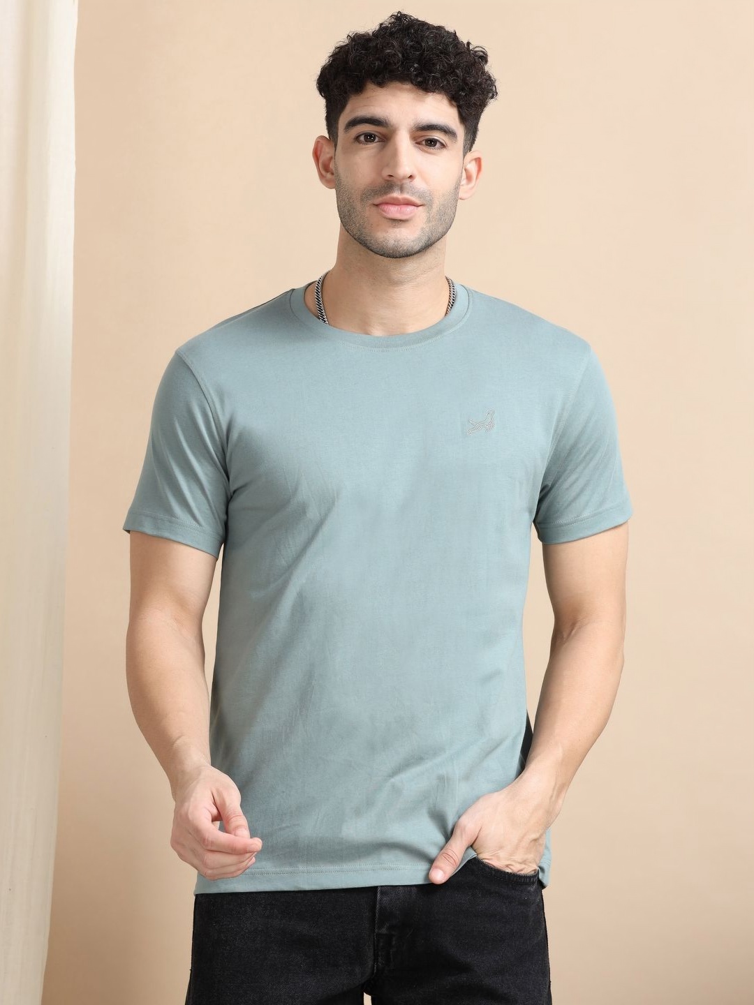 

Dogi Verg Men Solid Round Neck Cotton Slim Fit T-shirt, Green
