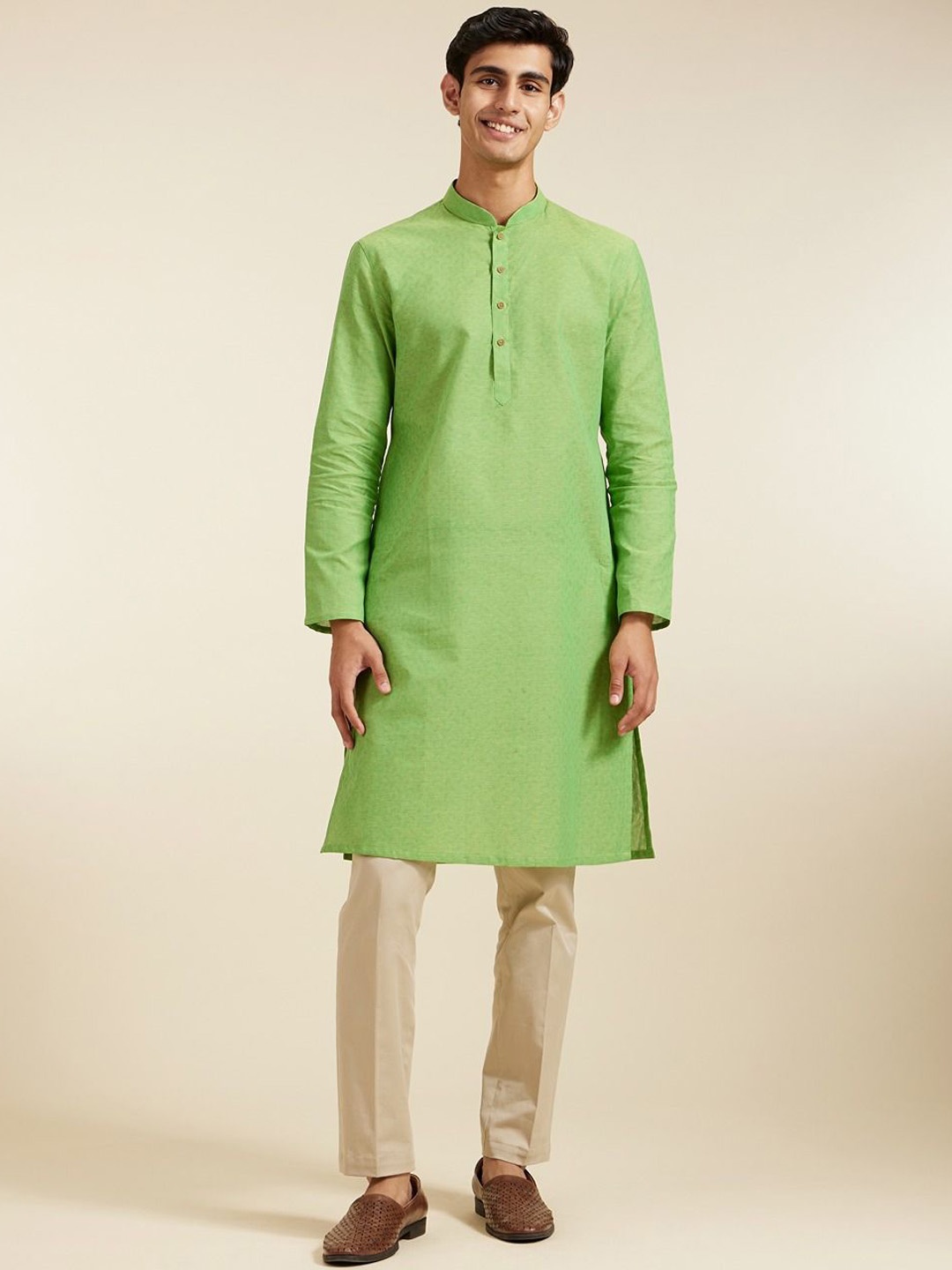 

Diwas by Manyavar Geometric Woven Design Mandarin Collar Cotton Straight Kurta, Green
