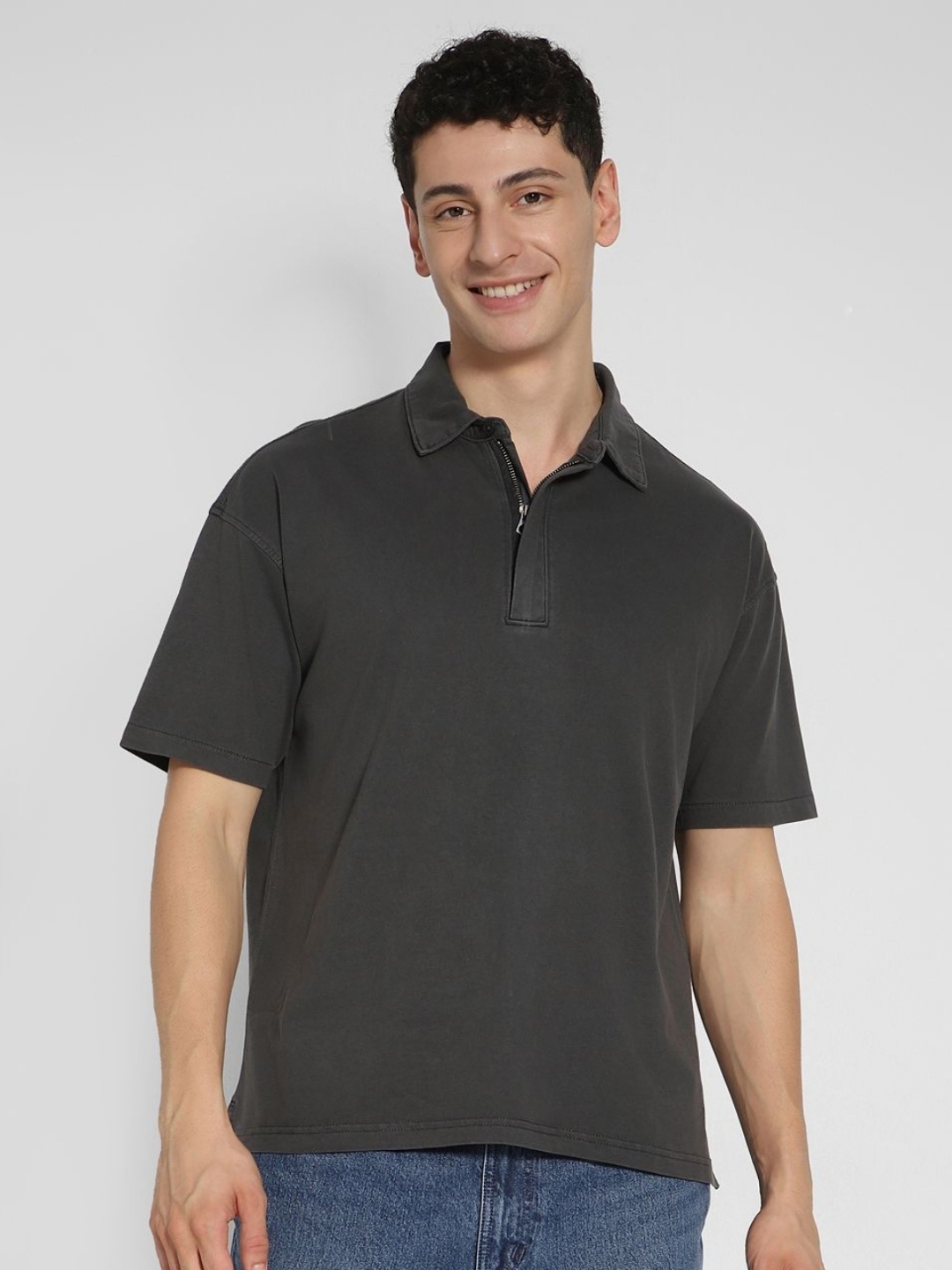 

AMERICAN EAGLE OUTFITTERS Men Solid Polo Collar Cotton Oversized T-shirt, Grey