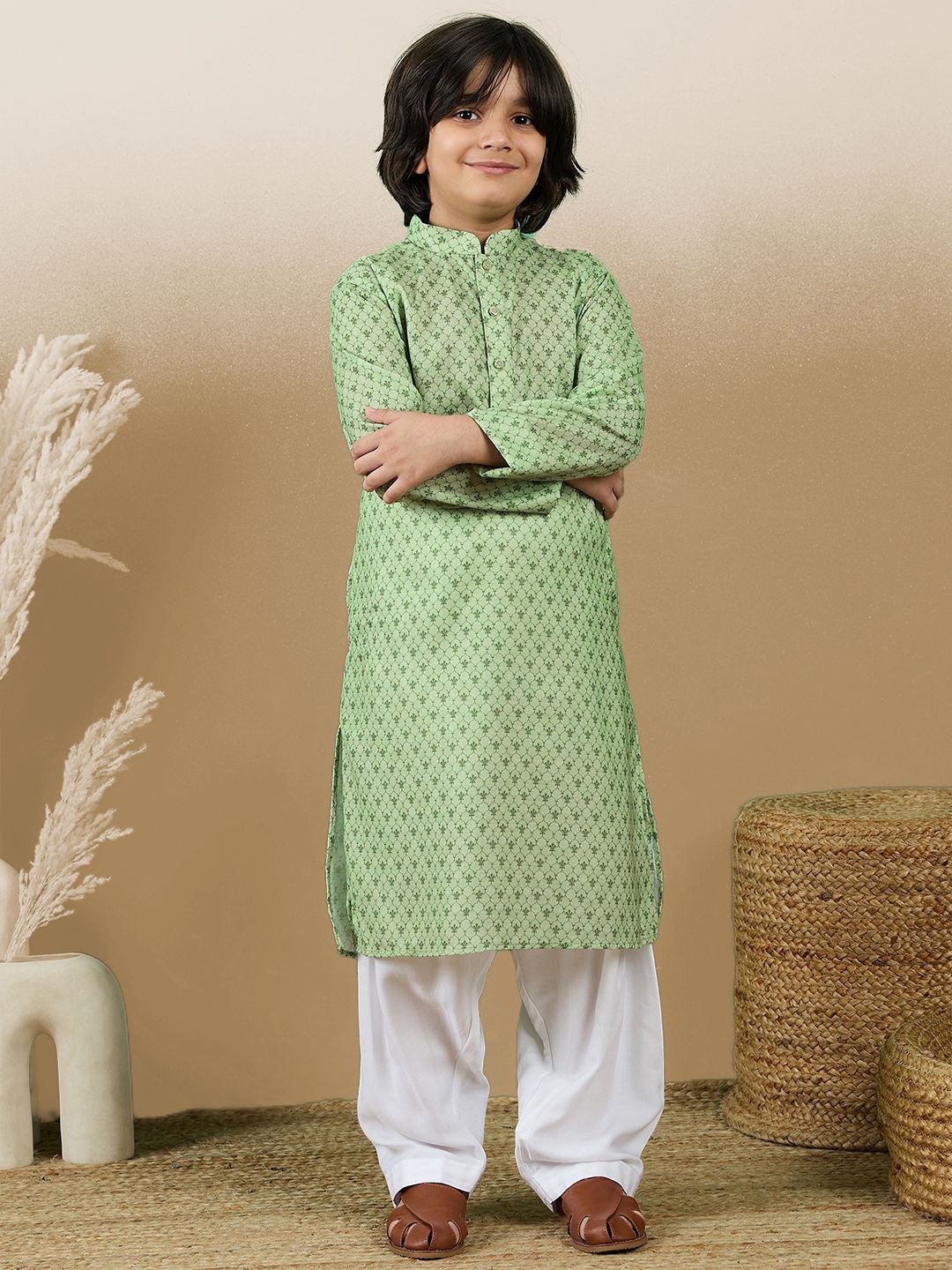 

Here&Now X Sanwara Boys Chic & Classic Floral Printed Straight Cotton Kurta with Patiala, Green