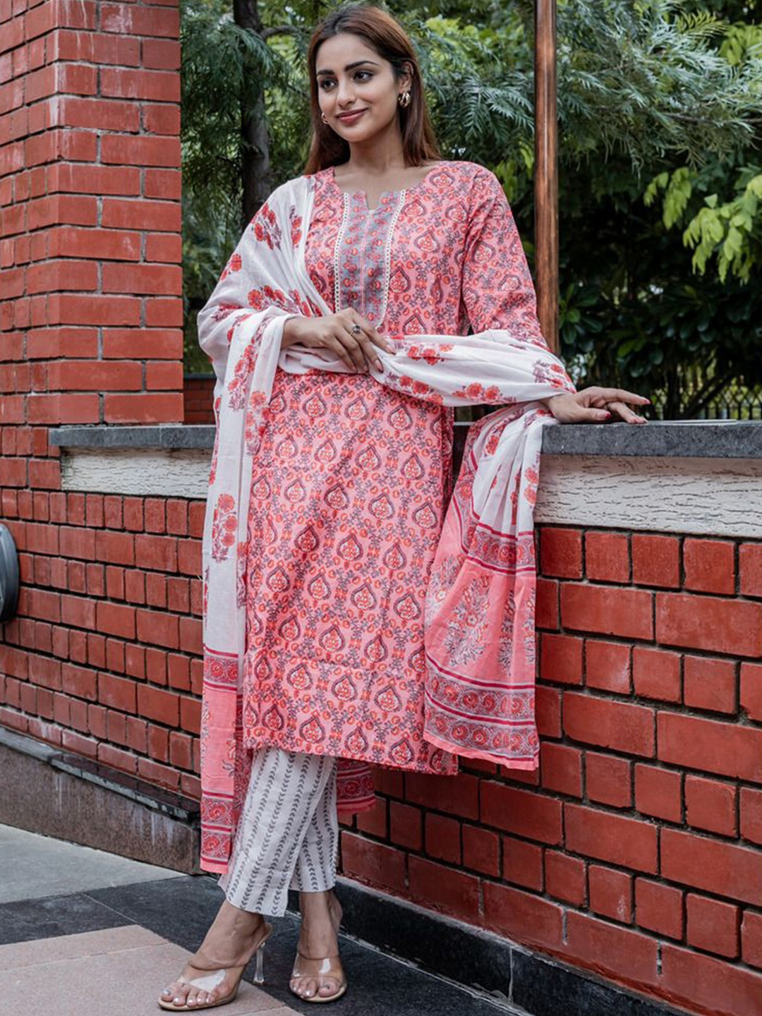 

Angvarnika Floral Printed Pure Cotton Straight Kurta & Trousers With Dupatta, Red