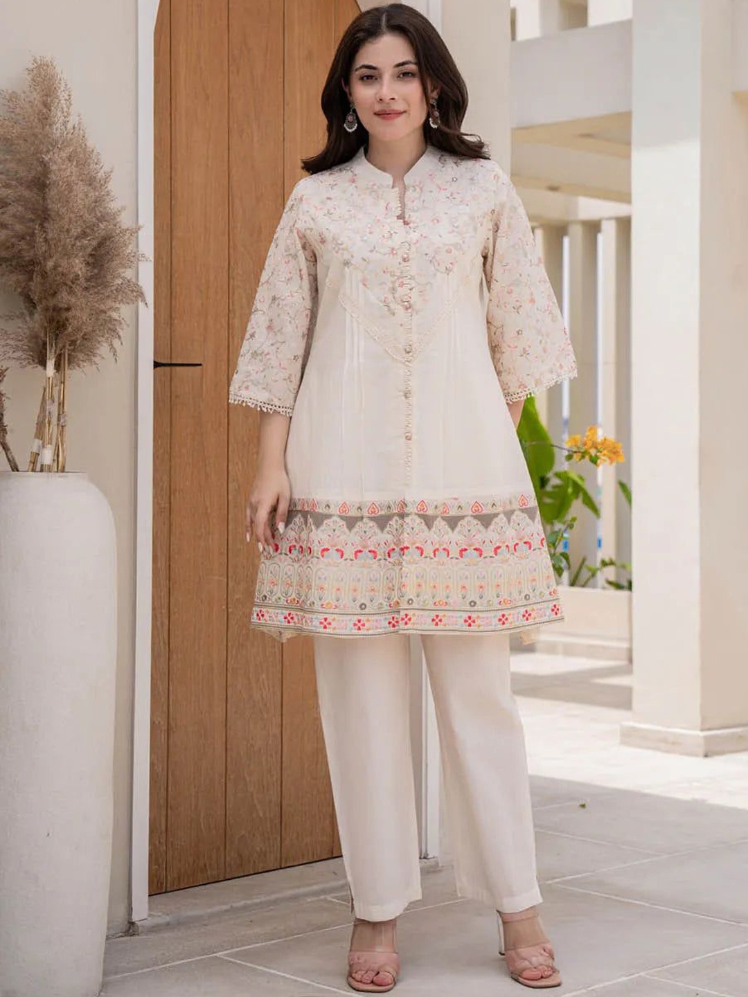 

FASHION DWAR Embroidered Pure Cotton Tunic & Trouser, Off white
