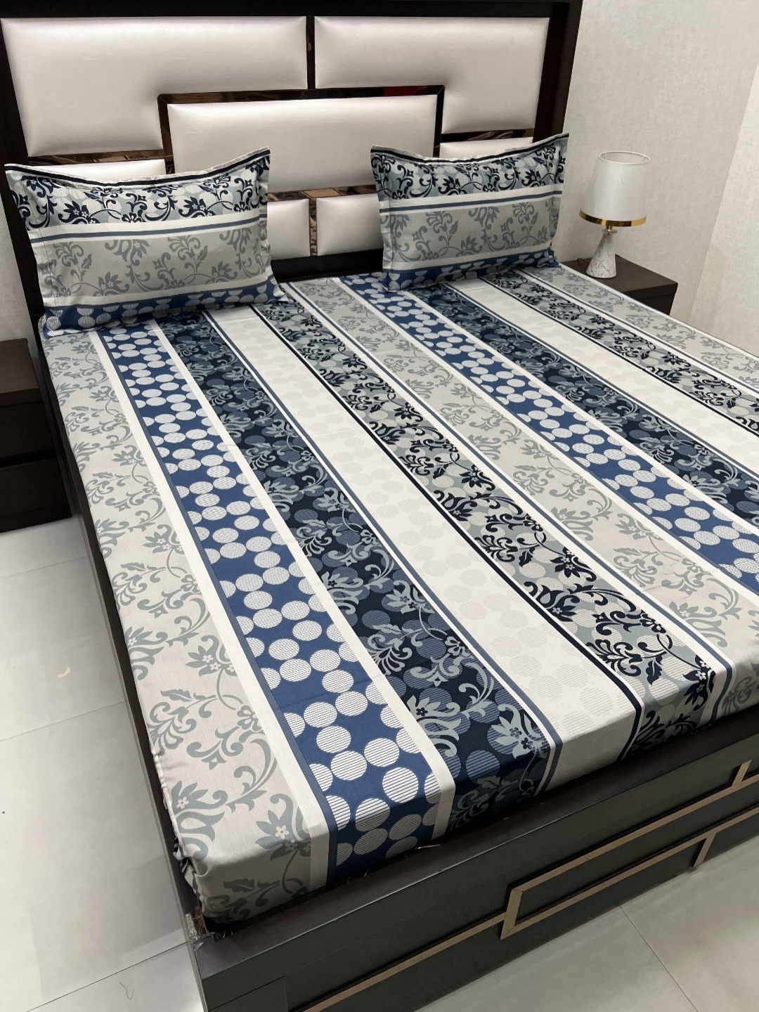 

Pure Decor Blue Floral Printed 350 TC Pure Cotton Queen Bedsheet with 2 Pillow Covers
