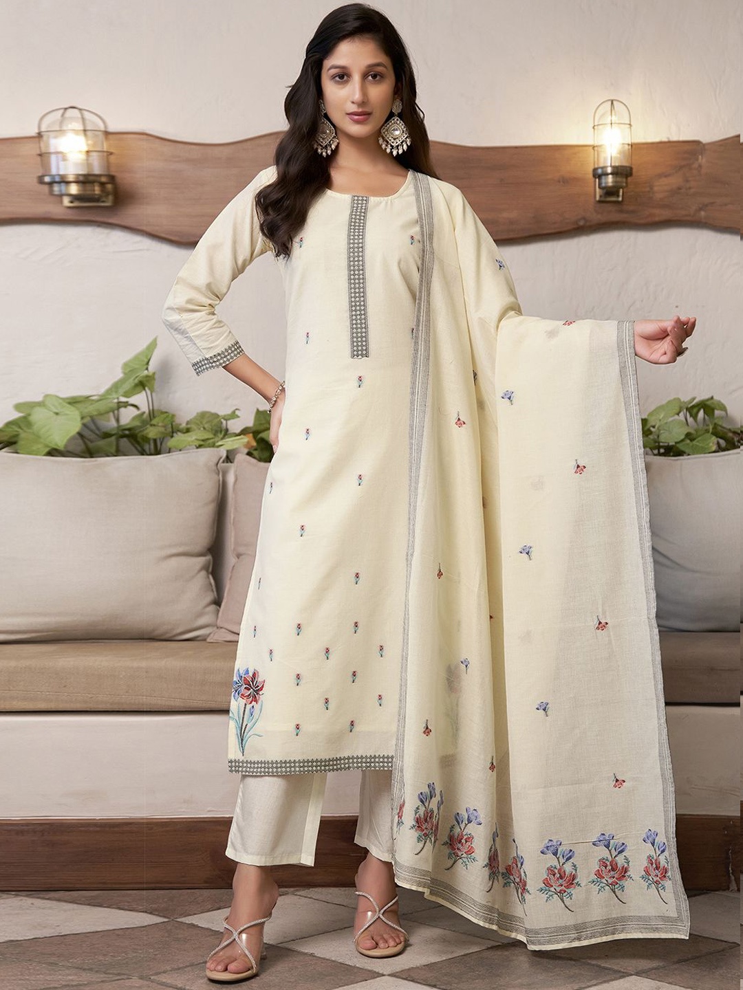 

SKYLEE Off White Floral Printed Thread Work Straight Kurta with Trousers & Dupatta