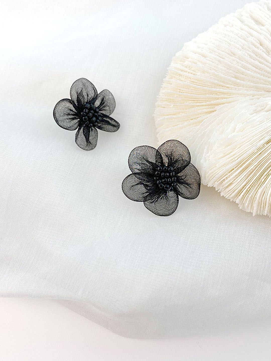 

Krelin Floral Studs Earrings, Black