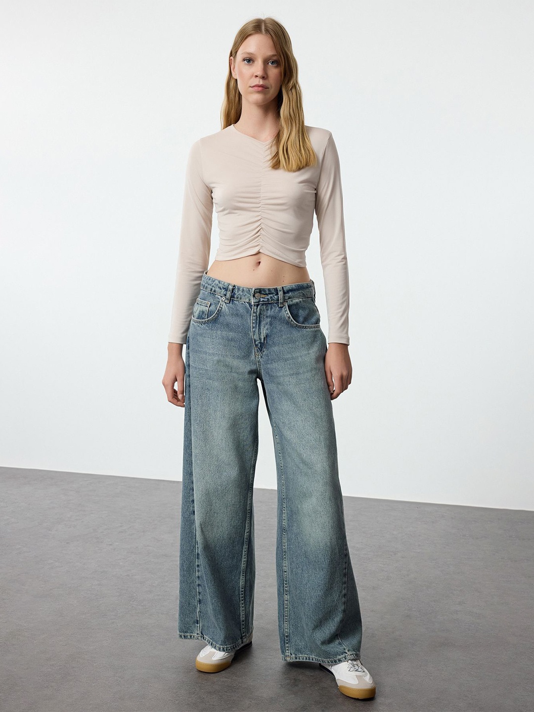 

Trendyol Crop Top, Na
