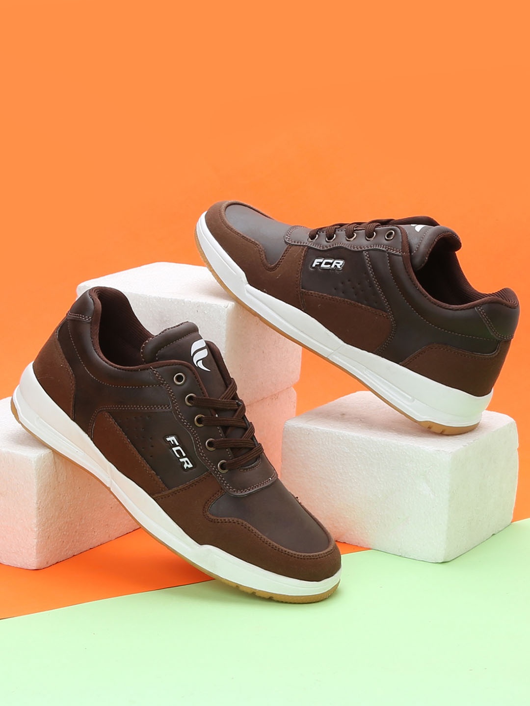 

Field Care Men Lace-Ups Casual Sneakers, Brown