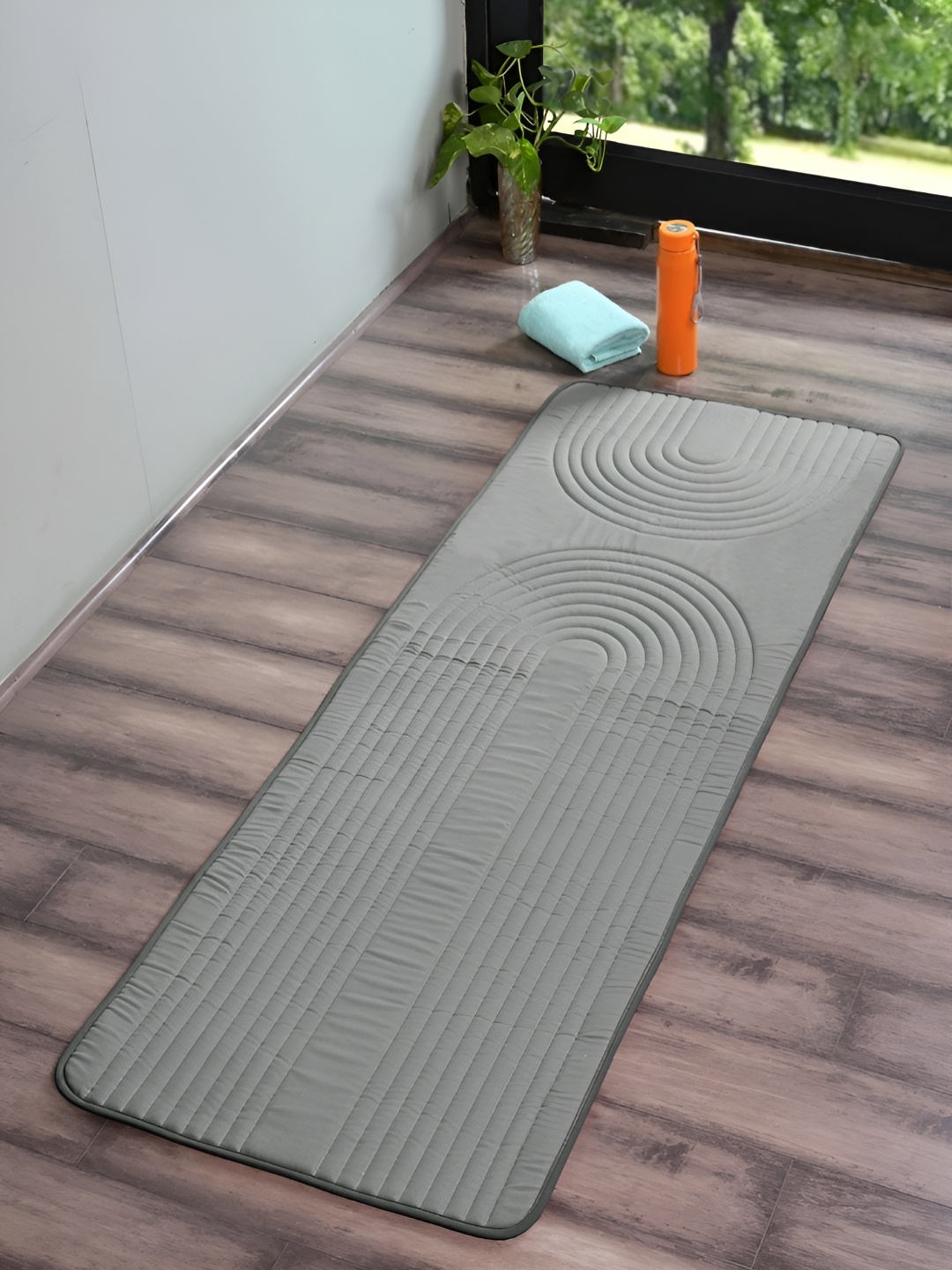 

Saral Home Grey & Black Geometric Textured Rectangular Cotton Indoor Yoga Mat`