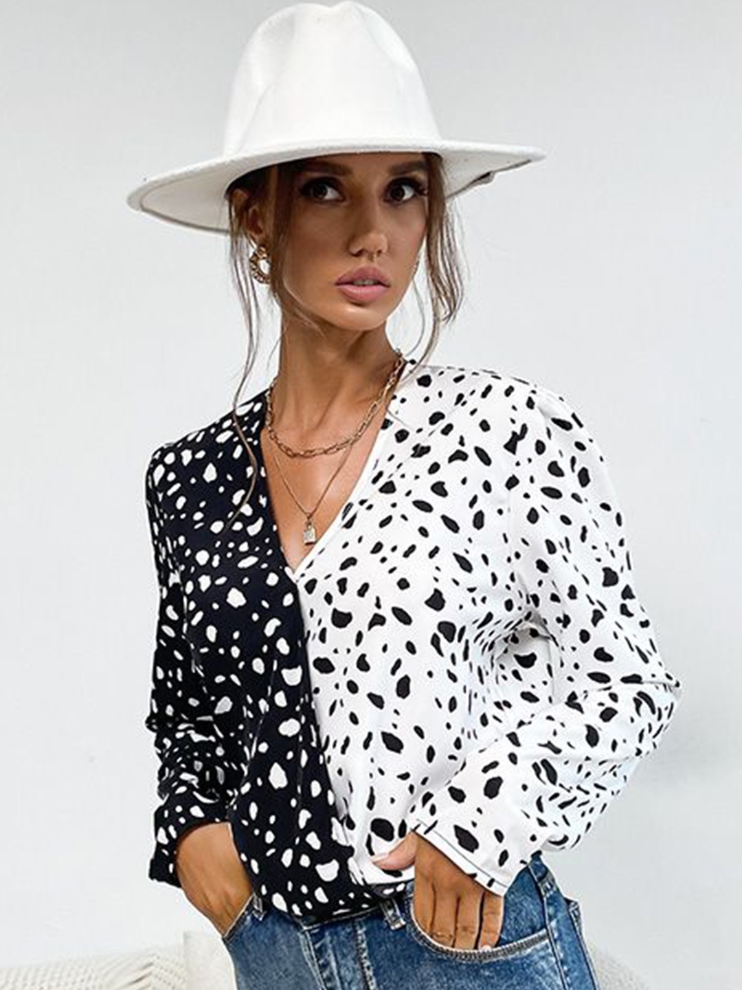 

HERE&NOW Women Monochrome Abstract Printed Top, Black