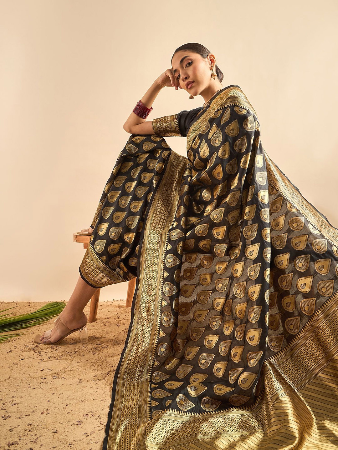 

Sangria Woven Design Sarees, Black