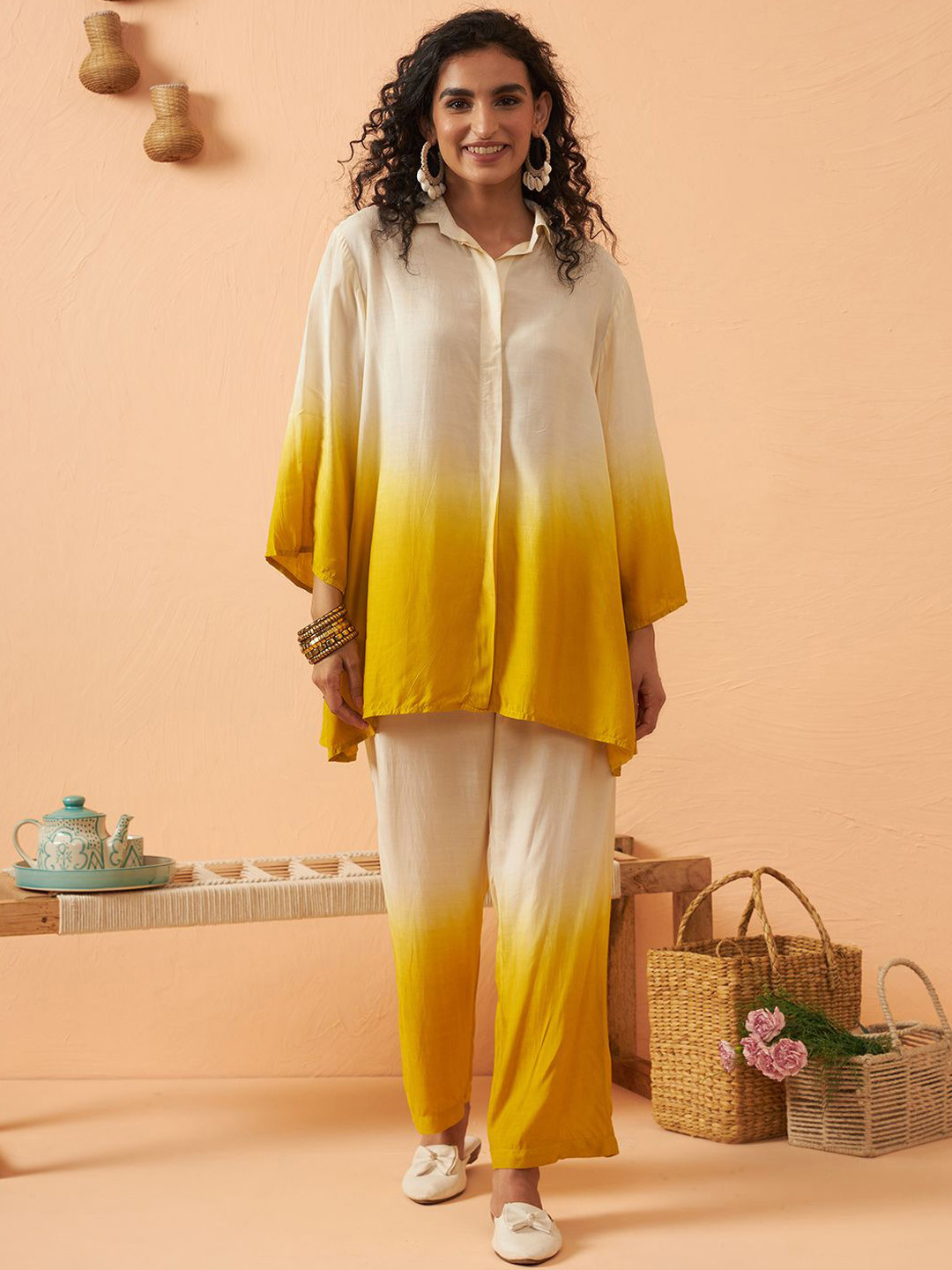 

ARAVALII Colourblocked Flared Sleeves Shirt & Trousers, Cream