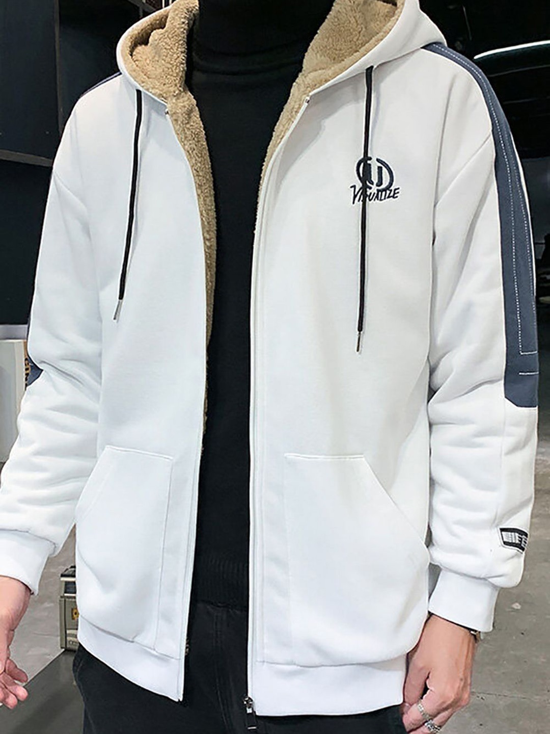

StyleCast x Revolte Men Single-Breasted Overcoat, White