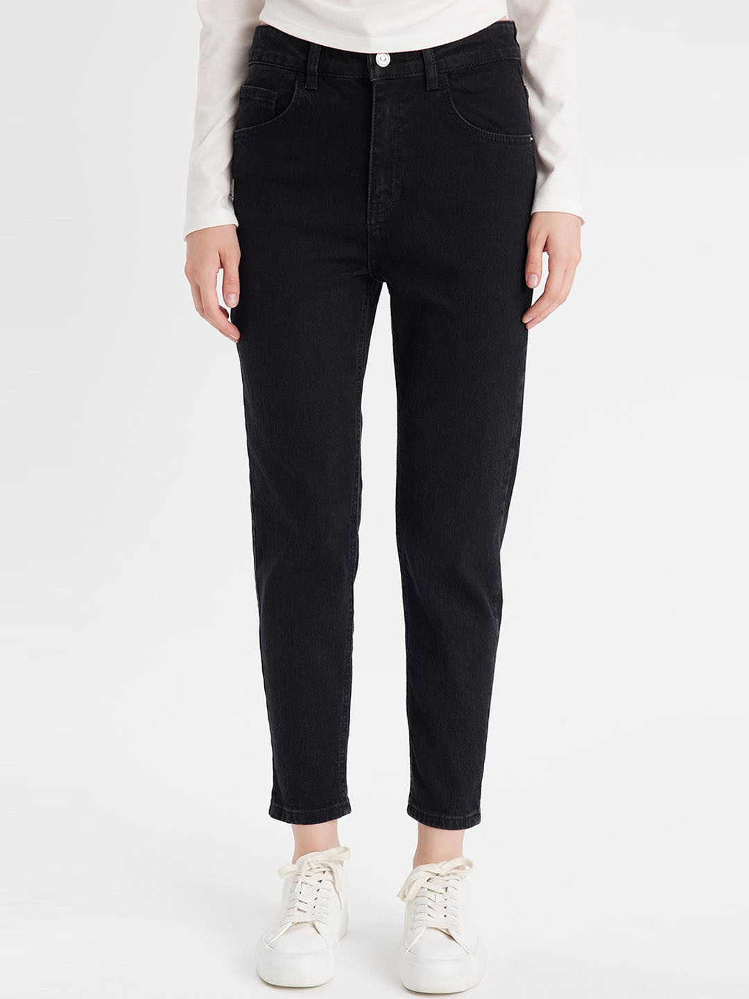 

DeFacto Women Mid-Rise Regular Fit Trousers, Black