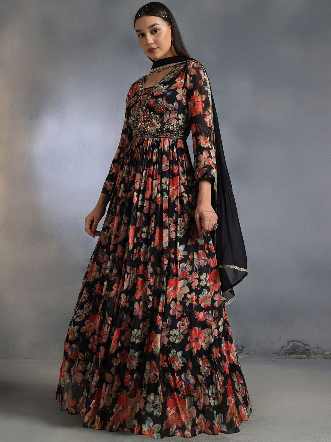 

Rang by Indya Floral Embellished V-Neck Neck Beads And Stones Anarkali Kurta With Dupatta, Black