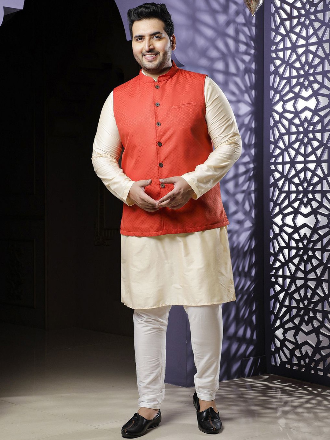 

Sztori Plus Size Mandarin Collar Cotton Silk Straight Kurta with Pyjamas & Nehru Jacket, Red