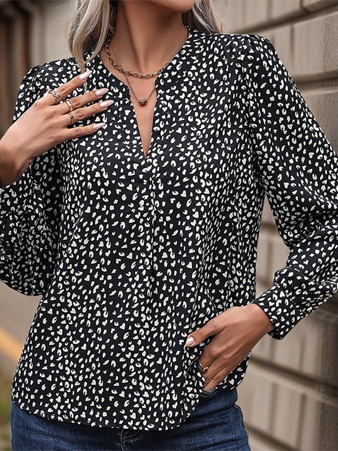 

HERE&NOW Women Abstract Printed Mandarin Collar Top, Black