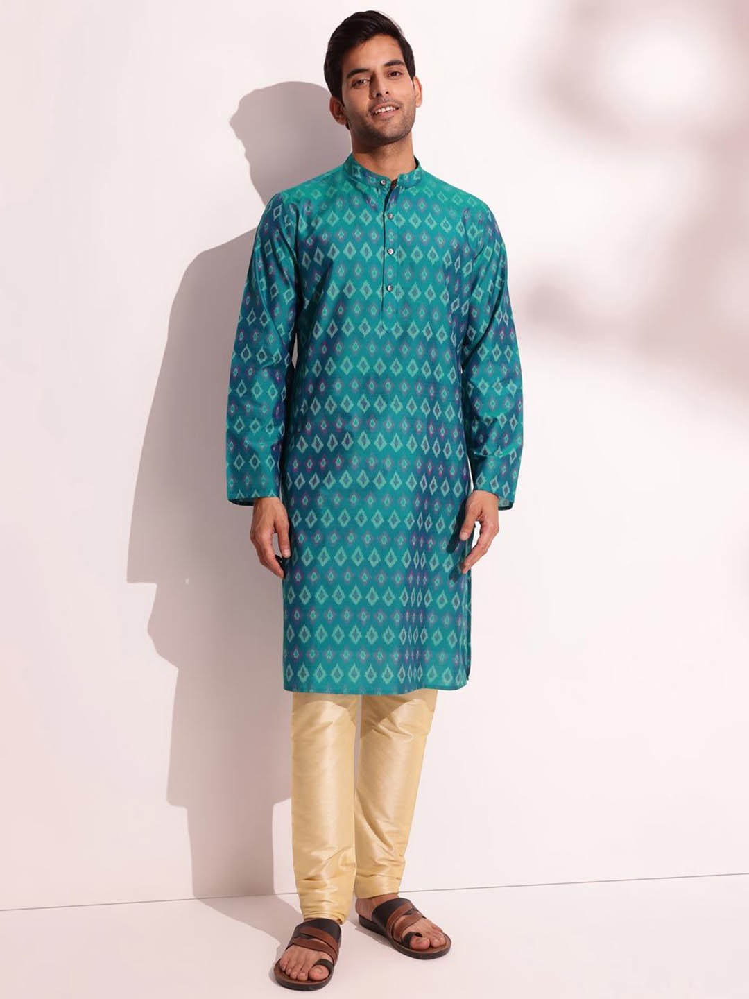 

Fabindia Geometric Printed Band Collar Long Sleeves Regular Straight Kurta, Teal