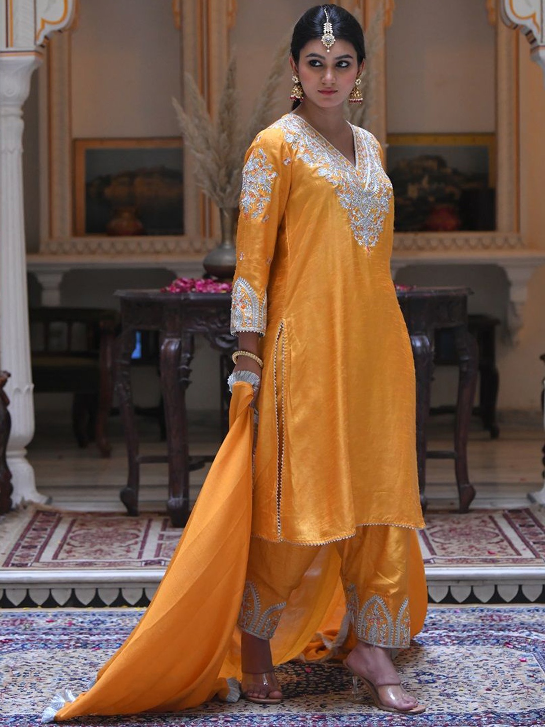 

MAHUKAA Floral Embroidered Gotta Patti Straight Kurta With Palazzos & Dupatta, Mustard