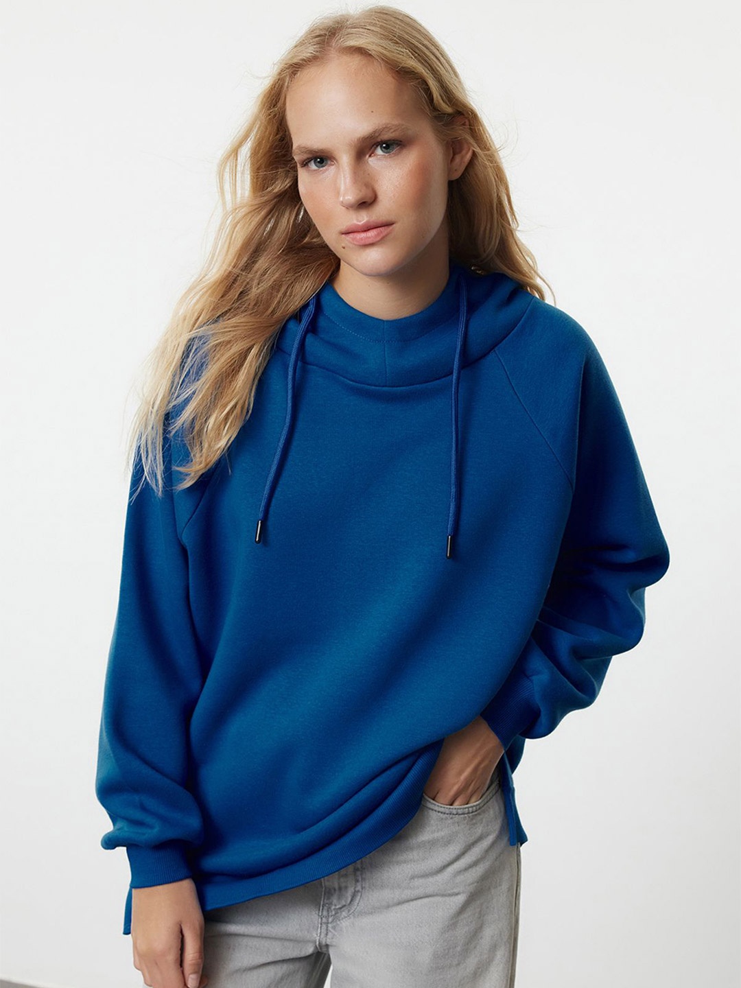 

Trendyol Women Sweatshirt, Na