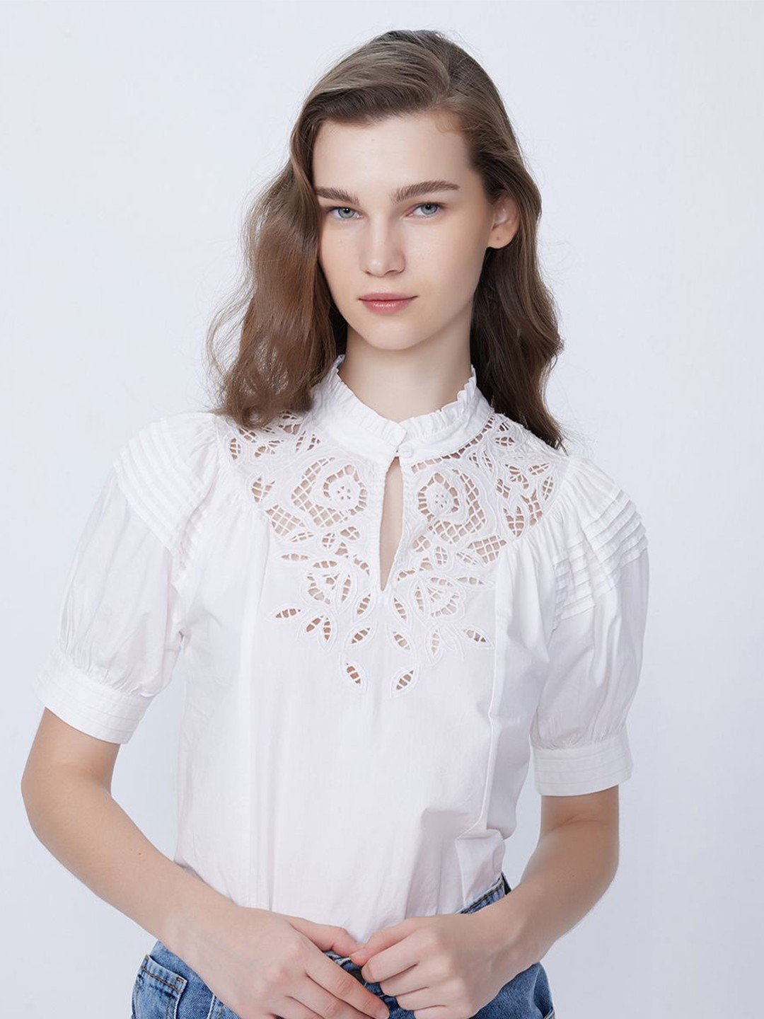 

COVER STORY Puff Sleeve Cotton Blouson Crop Top, White