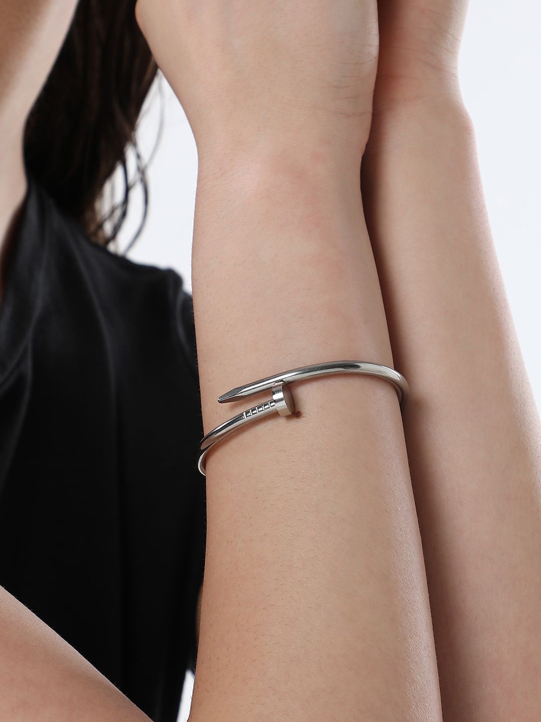 

SOHI Silver-Plated Bangle-Style Bracelet