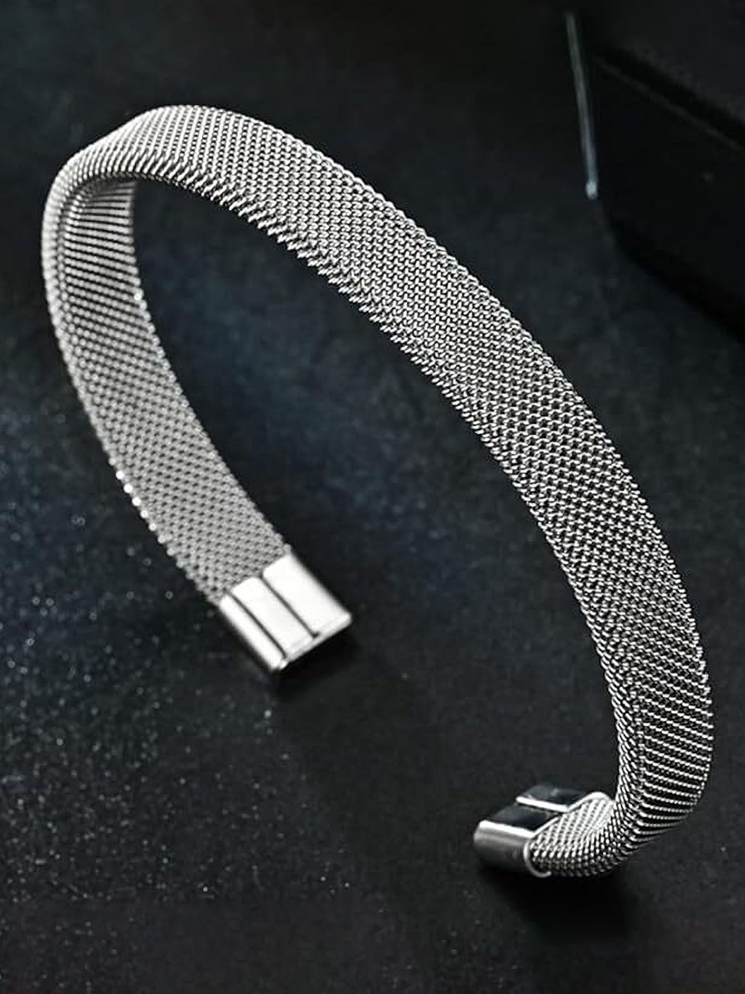 

Lila Men Stainless Steel Wraparound Bracelet, Silver