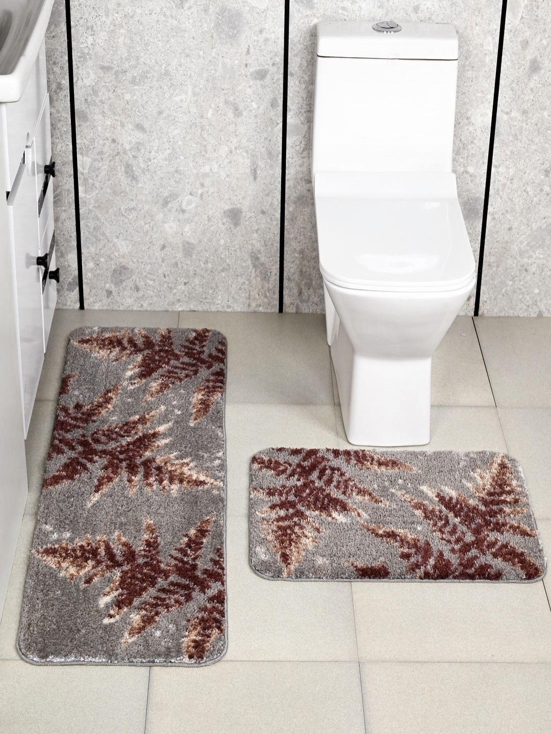 

Saral Home Cedar Brown & Grey 2 Pieces Textured Petal Soft Anti Skid Bathmat & Runner