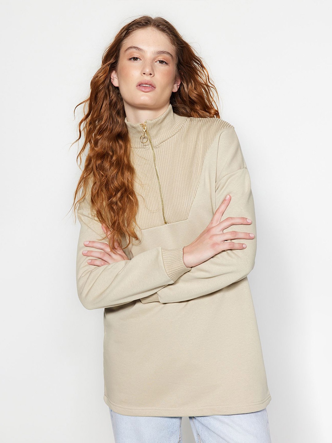 

Trendyol Women Sweatshirt, Na