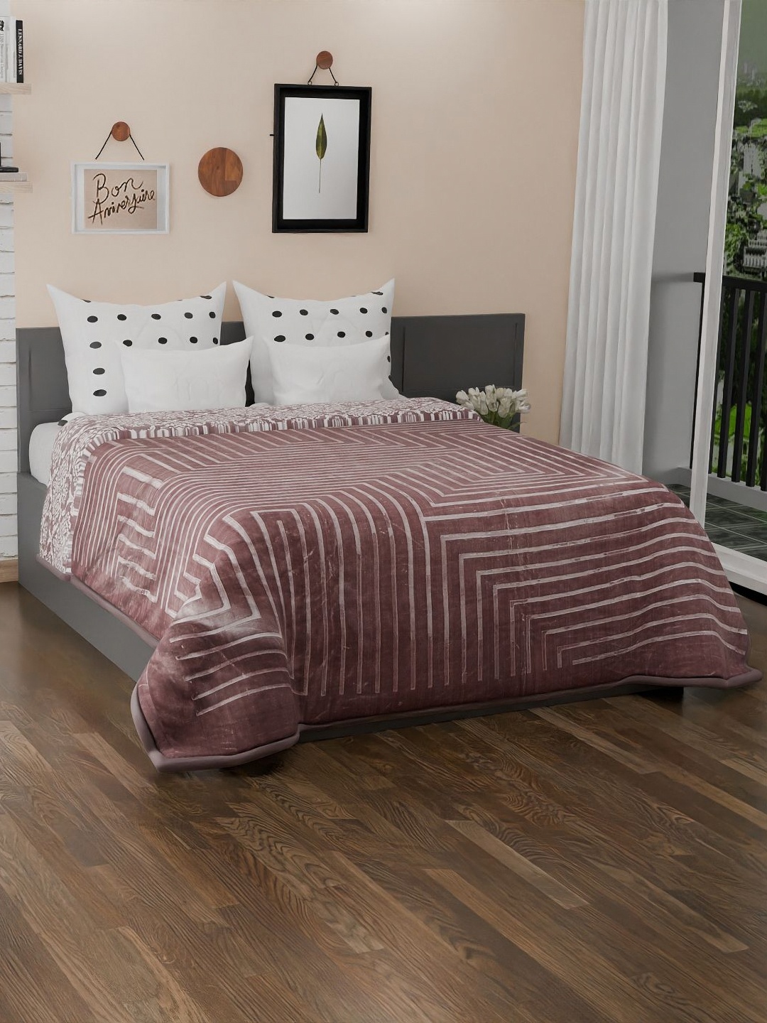 

Nivasam Aura Mauve & White Geometric 900 GSM Heavy Winter Mink Double Bed Blanket