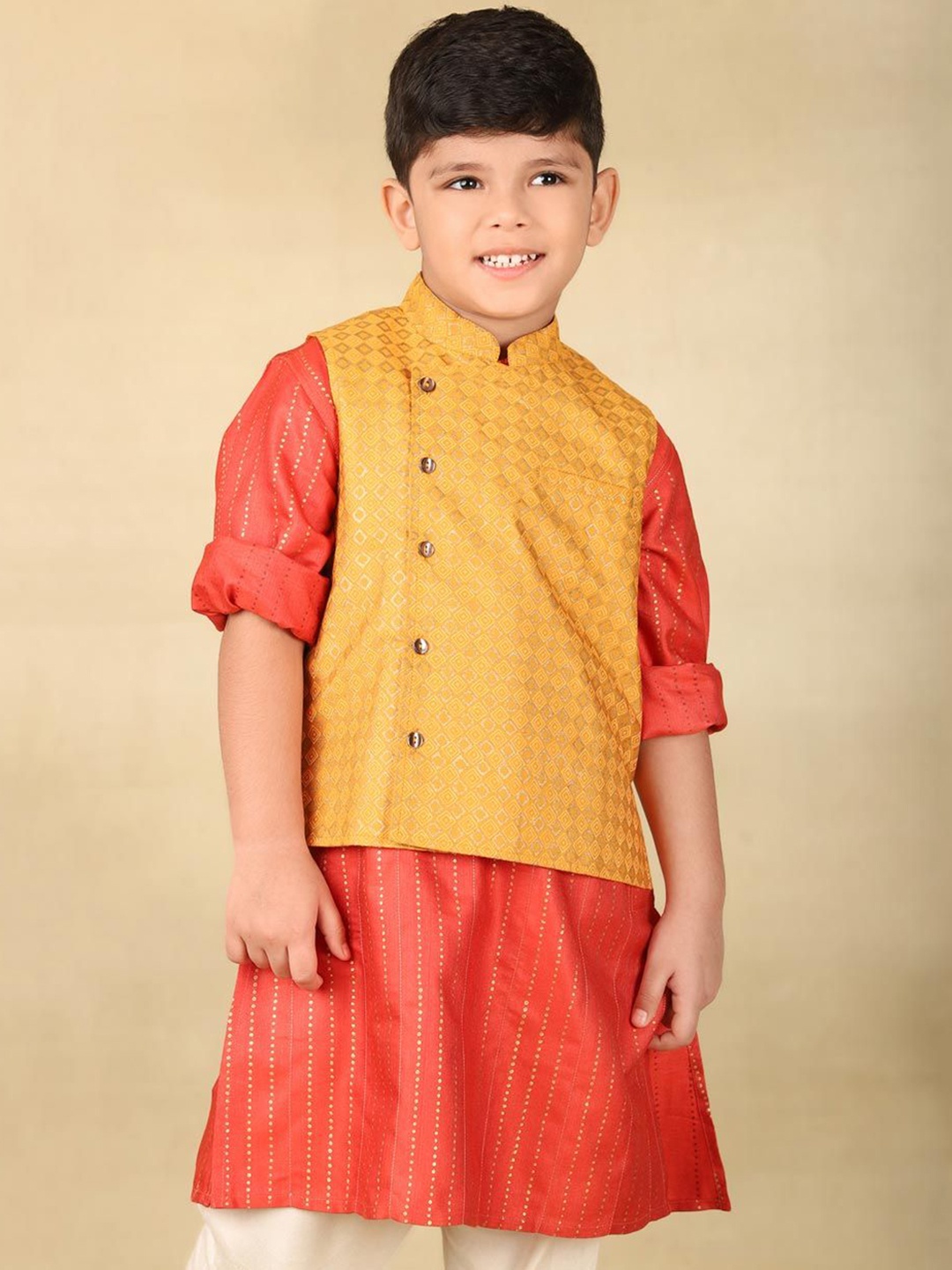 

Fabindia Boys Printed Nehru Jacket, Yellow