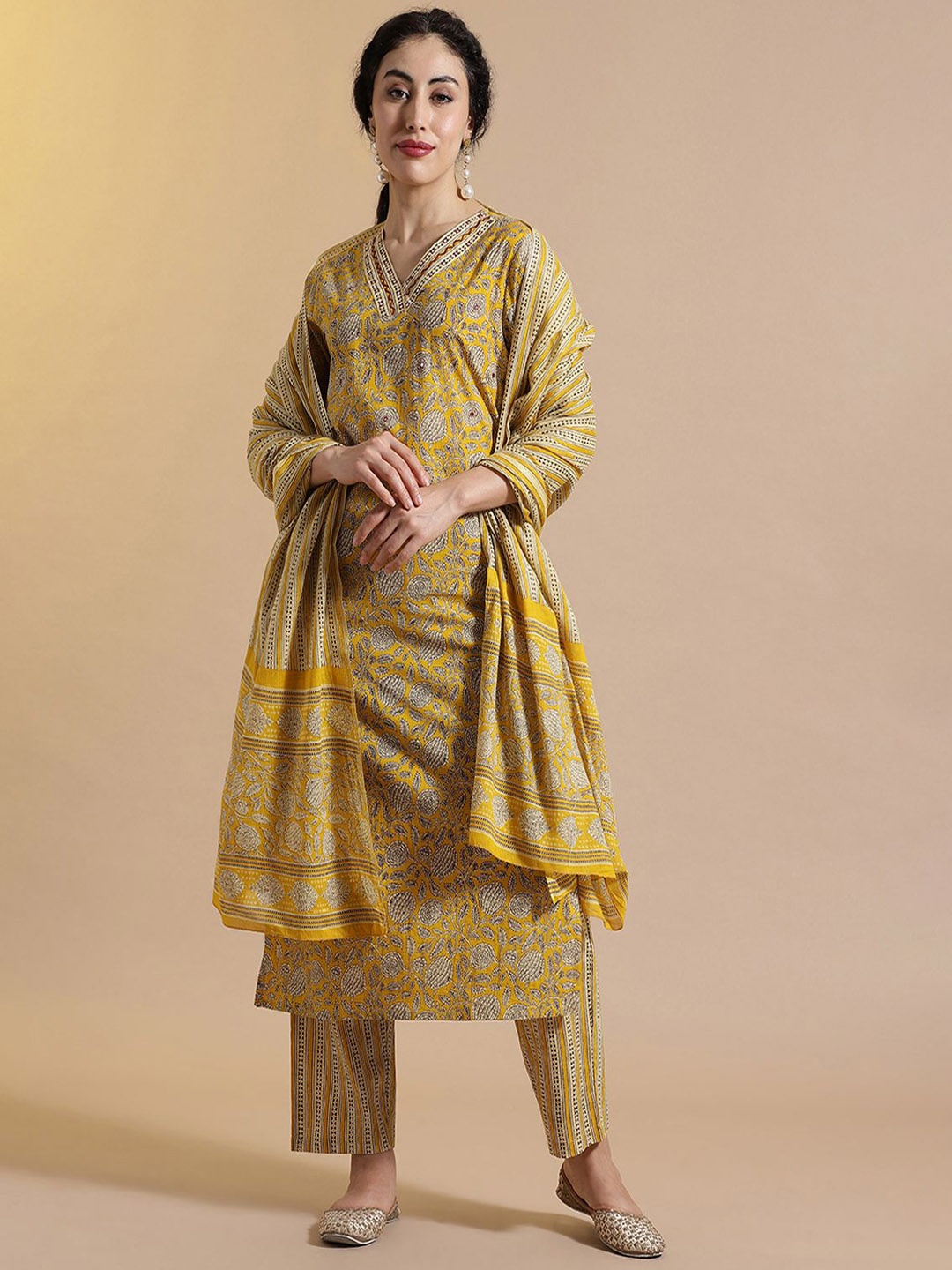 

STYLEBAAZI Women Printed Pure Cotton Kurta with Trousers & With Dupatta, Yellow