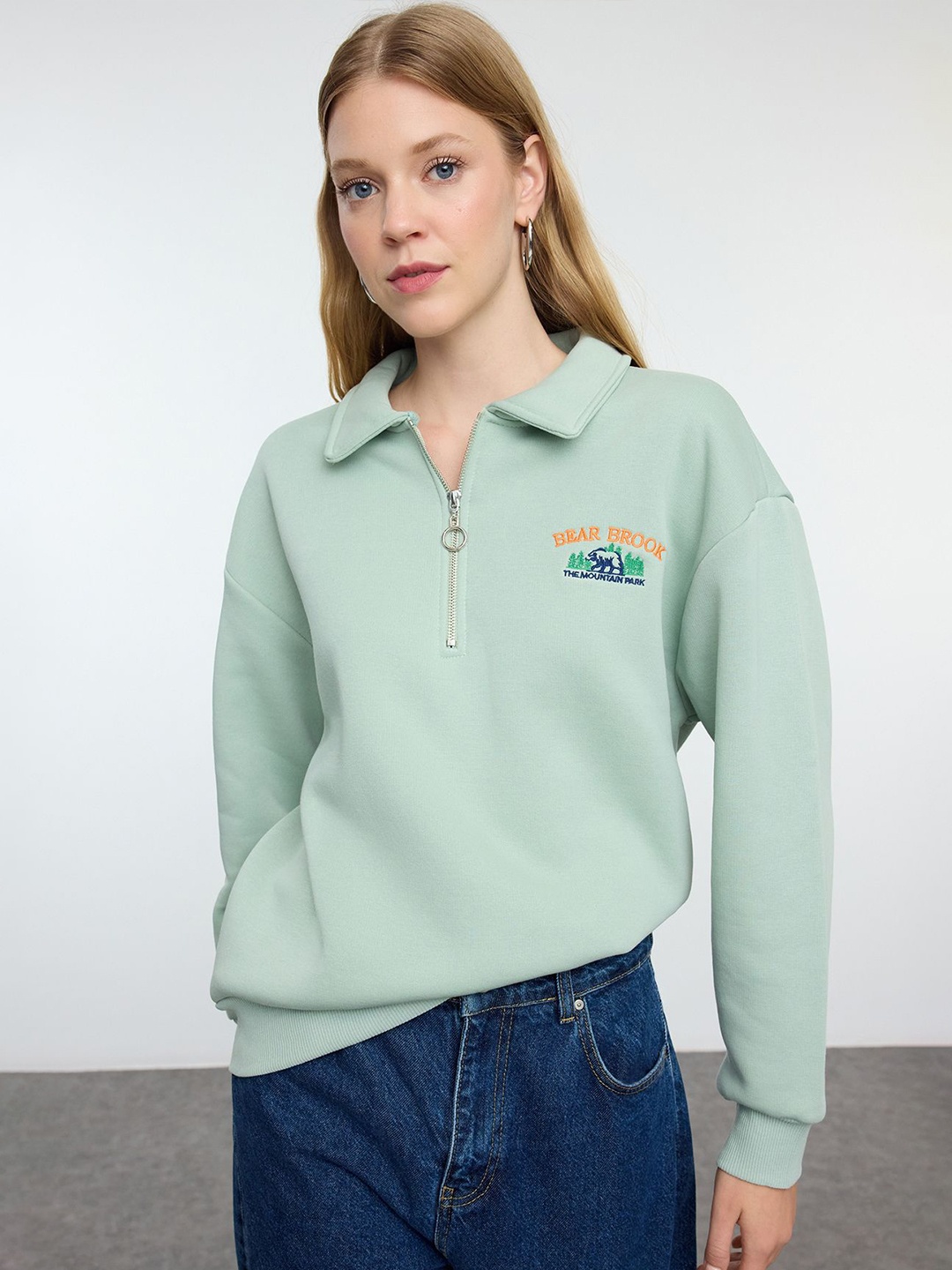 

Trendyol Women Sweatshirt, Na