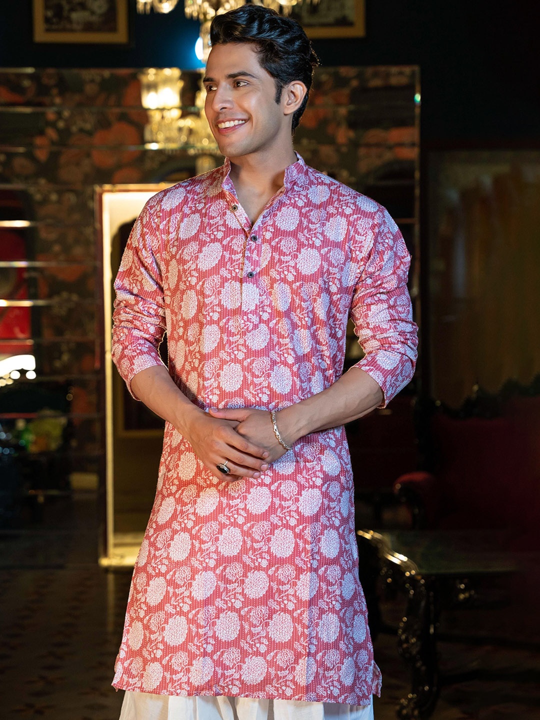 

Shasak Floral Printed Cotton Straight Kurta, Pink