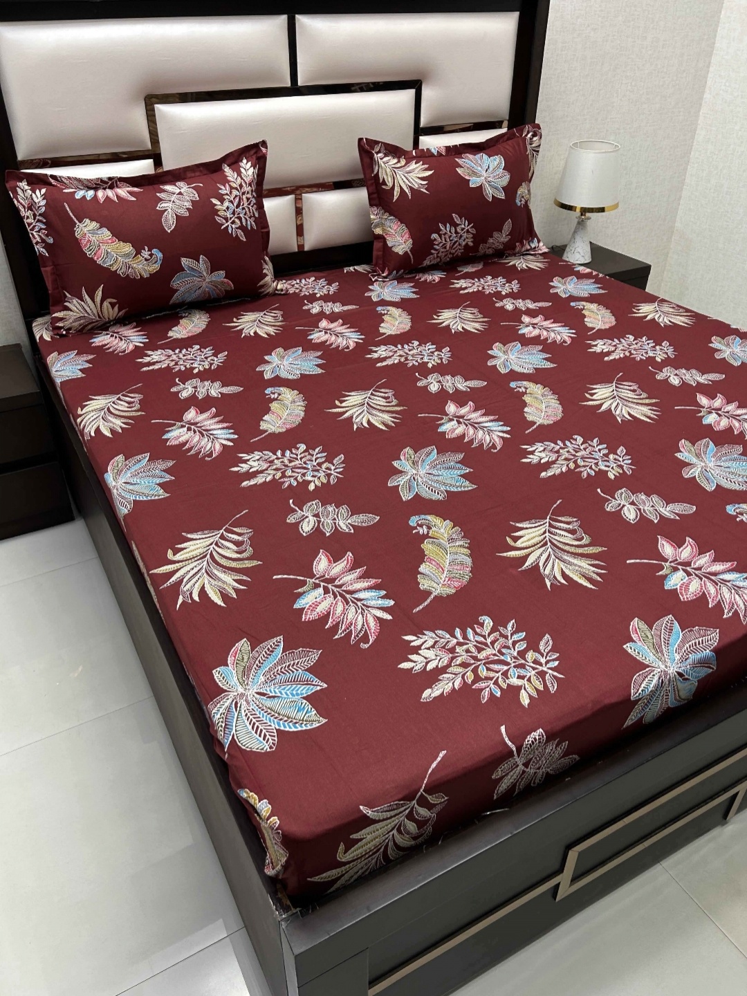 

Pure Decor Red & White Floral Pure Cotton 380 TC King Bedsheet with 2 Pillow Covers