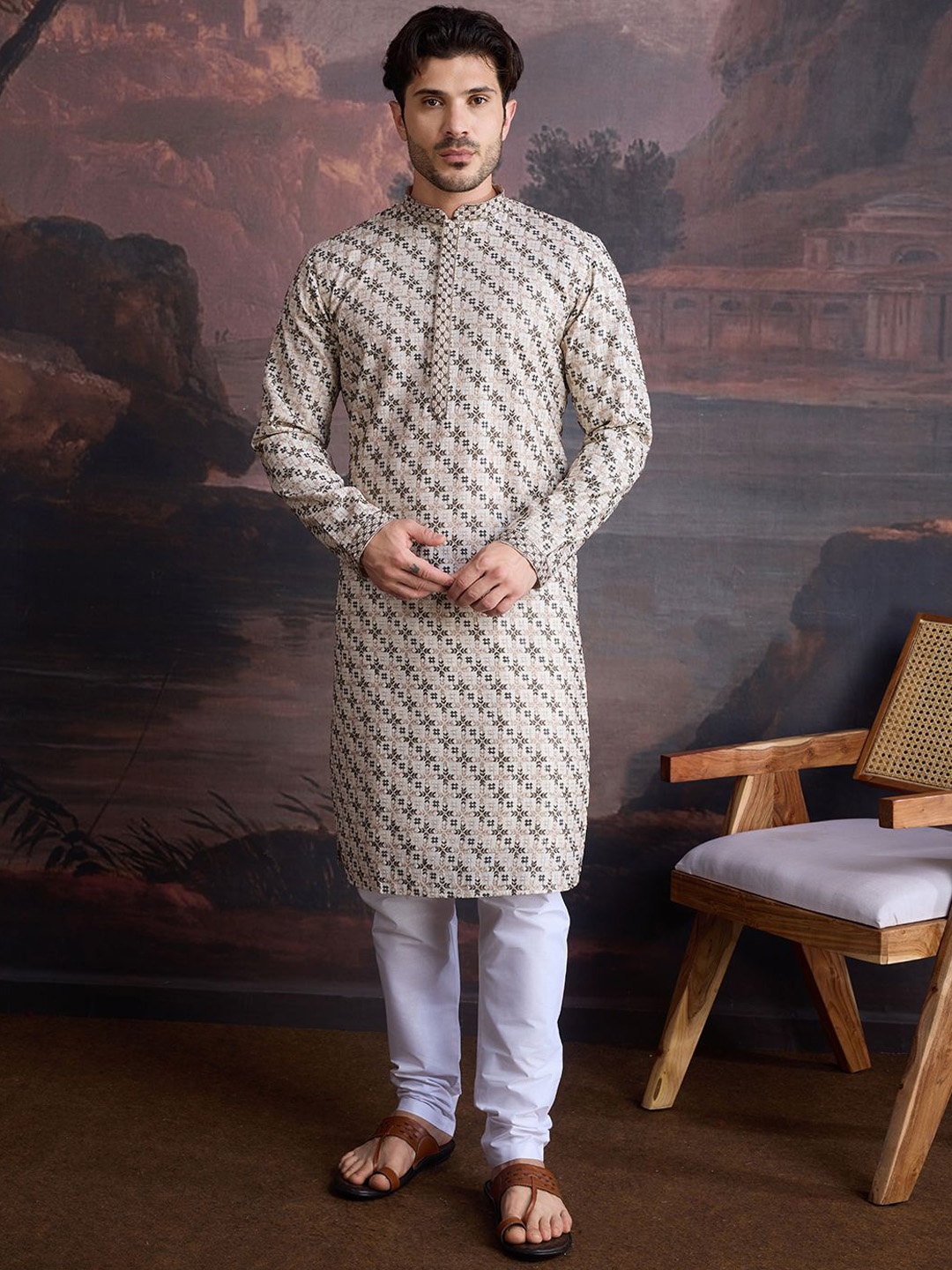 

House of Pataudi Floral Embroidered Mandarin Collar Chikankari Cotton Kurta, Beige