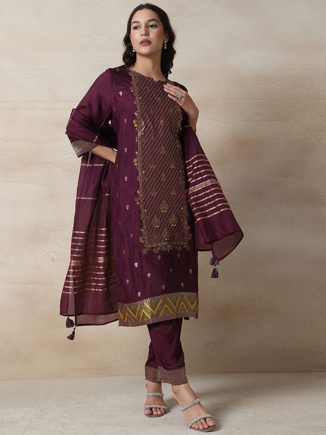 

Rang by Indya Woven Design Straight Kurta with Trousers & With Dupatta, Maroon