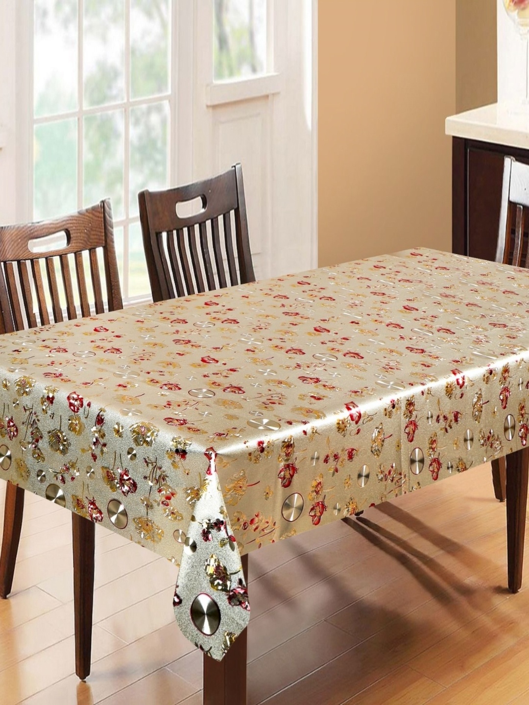 

LooMantha Gold-Toned Floral Printed Waterproof 6-Seater Table Cover