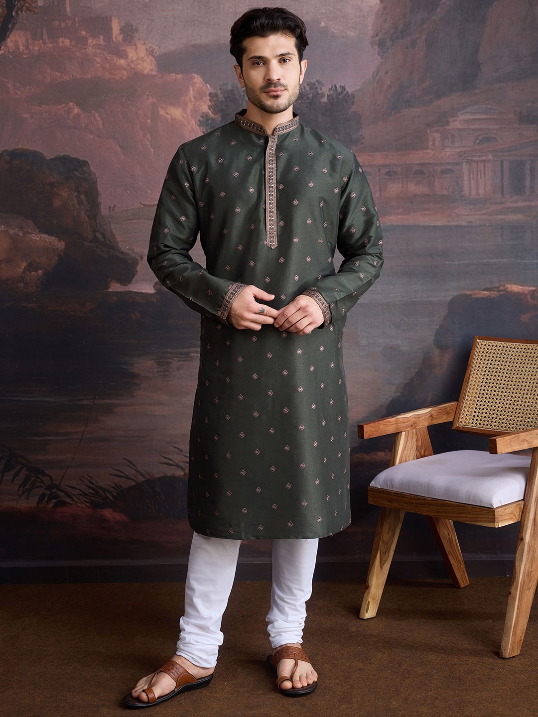 

House of Pataudi Ethnic Motifs Woven Design Mandarin Collar Straight Kurta, Green