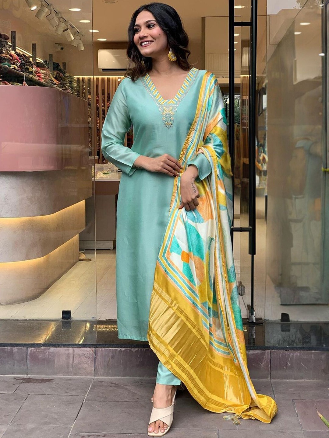 

KALINI Ethnic Motifs Yoke Design Regular Pure Silk Straight Kurta with Trousers & Dupatta, Sea green