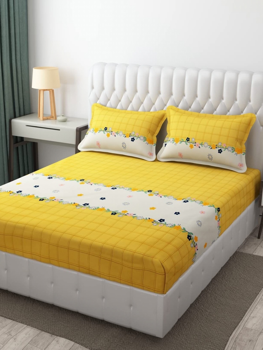 

Banchmark Home Furnishings Yellow Ethnic Motifs 300 TC King Bedsheet With 2 Pillow Covers