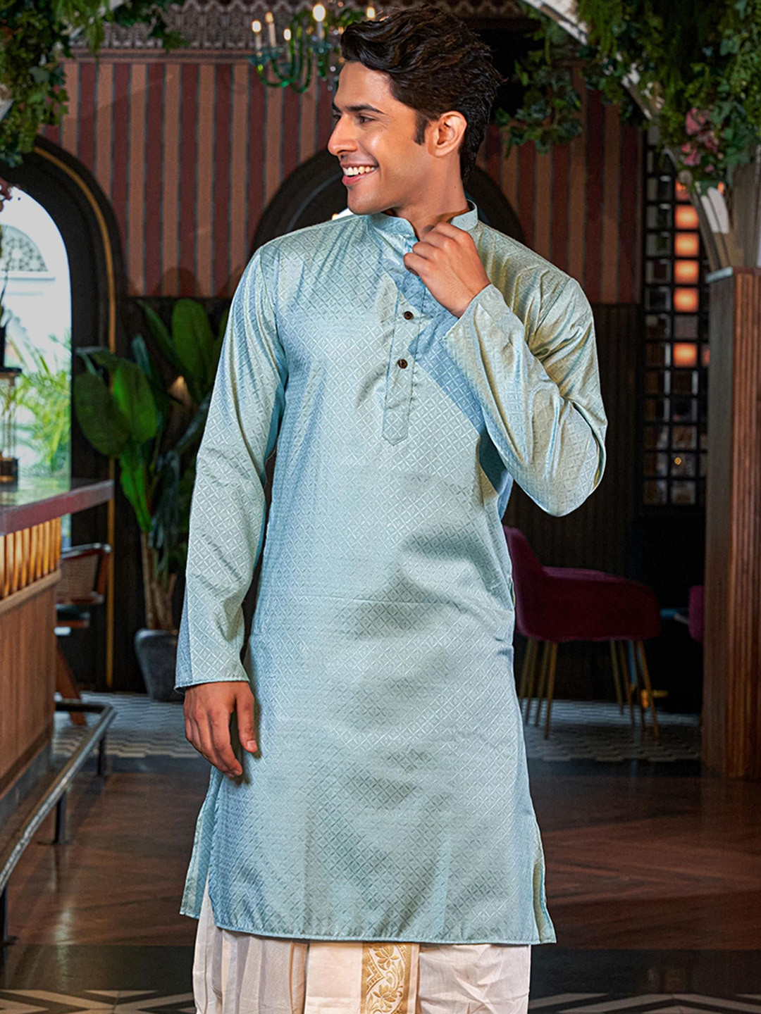 

Shasak Geometric Woven Design Straight Kurta, Blue