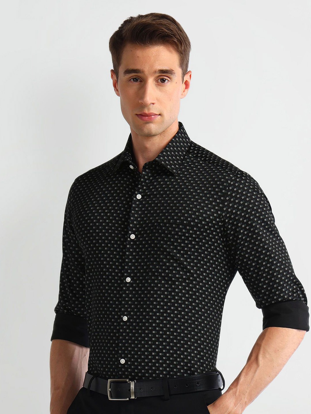 

Arrow Men Slim Fit Opaque Printed Formal Shirt, Black